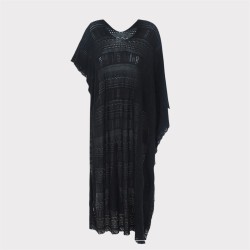 PONCHO MELANIA POINTELLE KUJTEN