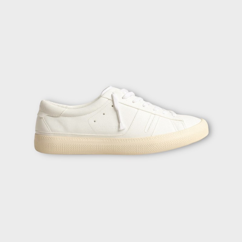 MODEL 1 GOLDEN GOOSE