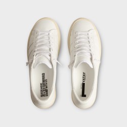 MODEL 1 GOLDEN GOOSE