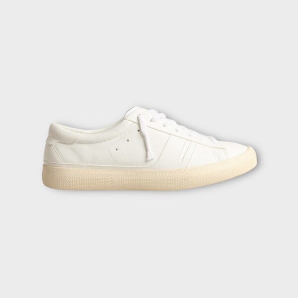 MODEL 1 GOLDEN GOOSE