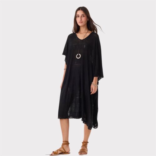 PONCHO MELANIA POINTELLE KUJTEN