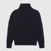 Pull Christina Linnea Lund